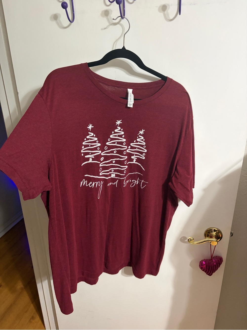 🧡 2XL Holiday 'Merry and Bright' Burgundy Graphic Tee